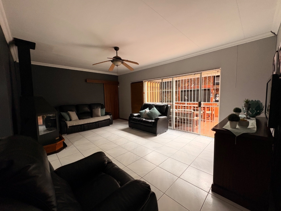 3 Bedroom Property for Sale in Wilkoppies North West